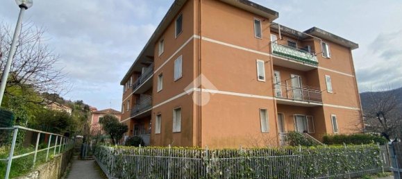 3 Schlafzimmer Wohnung in Casella, Italy, Nr. 189691 2