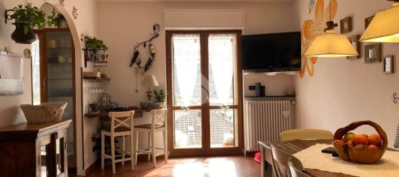 3 Schlafzimmer Wohnung in Casella, Italy, Nr. 189691 11