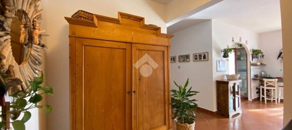 3 Schlafzimmer Wohnung in Casella, Italy, Nr. 189691 8