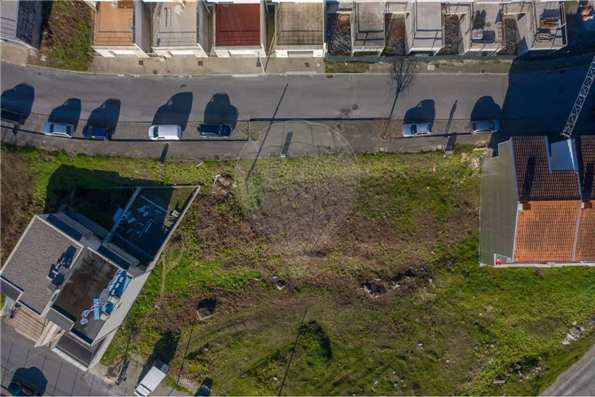 Terrain à Guimaraes, Portugal 105m² No. 33833