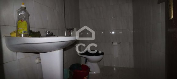 9 bedrooms Building in Coimbra, Portugal No. 64477 3