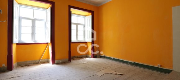 9 bedrooms Building in Coimbra, Portugal No. 64477 8