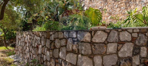 2 Schlafzimmer Haus in Maratea, Italy, Nr. 352661 12