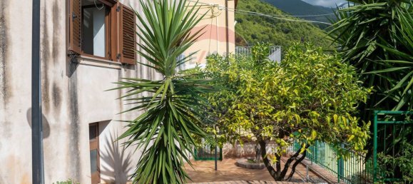 2 Schlafzimmer Haus in Maratea, Italy, Nr. 352661 2