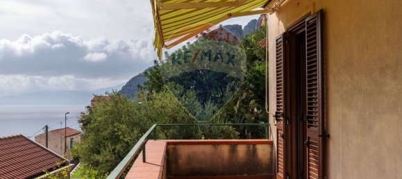 2 Schlafzimmer Haus in Maratea, Italy, Nr. 352661 42