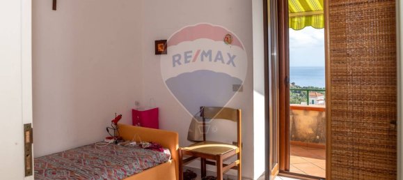 2 Schlafzimmer Haus in Maratea, Italy, Nr. 352661 38