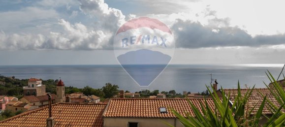 2 Schlafzimmer Haus in Maratea, Italy, Nr. 352661 5