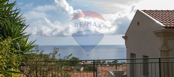 2 Schlafzimmer Haus in Maratea, Italy, Nr. 352661 8