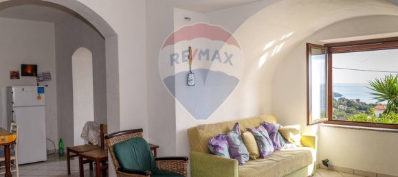 2 Schlafzimmer Haus in Maratea, Italy, Nr. 352661 15