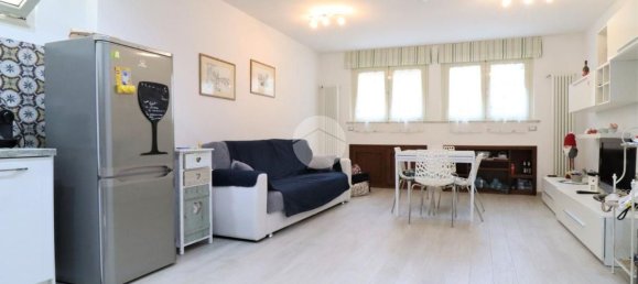Apartamento de 2 dormitorios en Pescara, Italy No. 337772 9