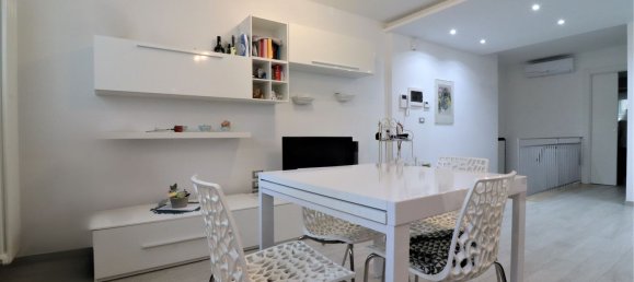 Apartamento de 2 dormitorios en Pescara, Italy No. 337772 18