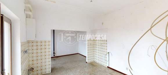 4 rooms House in Recanati, Italy No. 151238 7