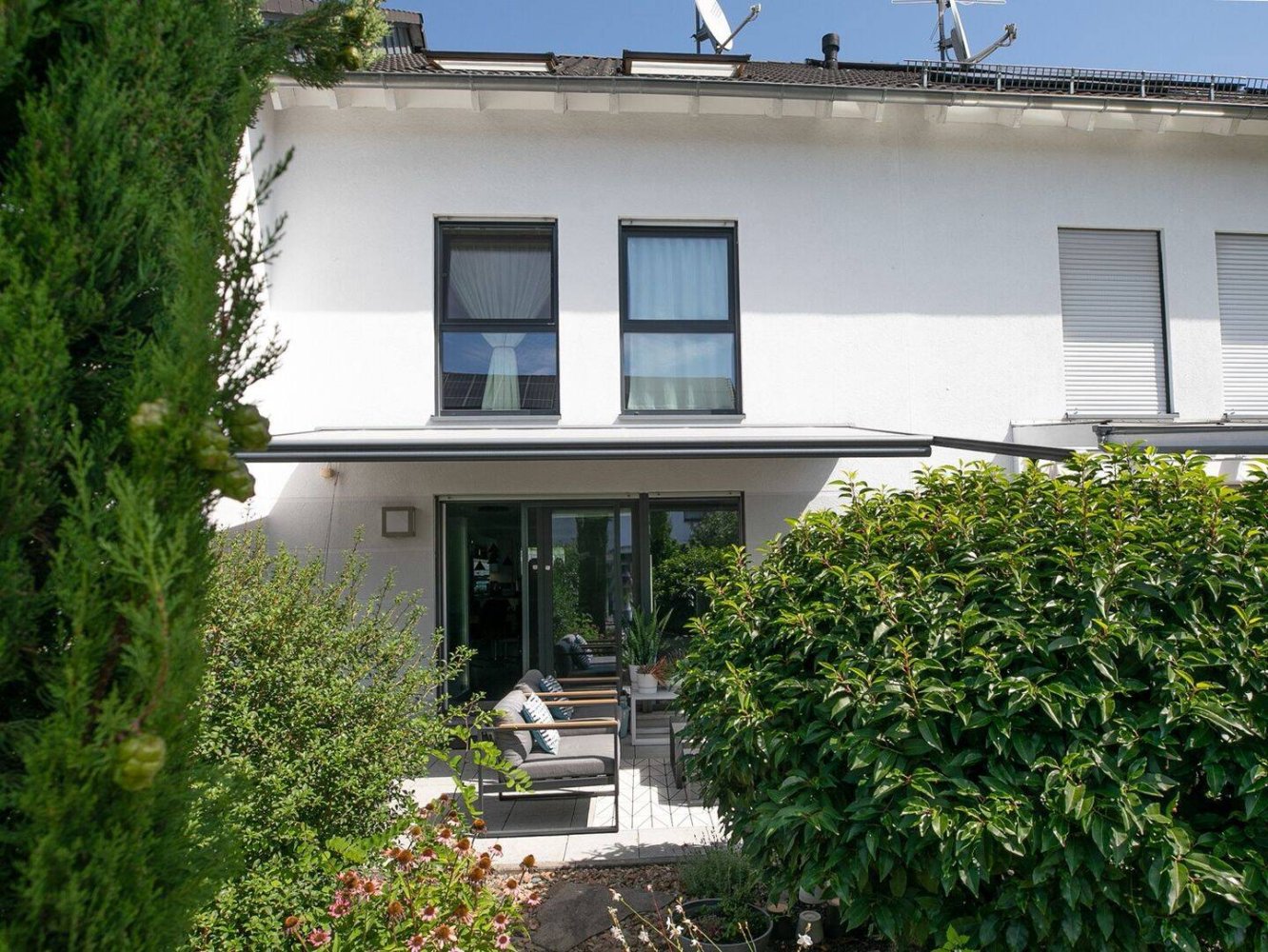 3 bedrooms Townhouse in Offenbach, Germany No. 291137