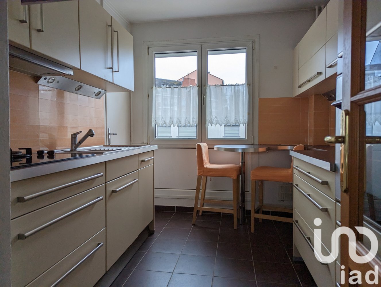 Apartamento de 3 dormitorios en Lambersart, France No. 154341