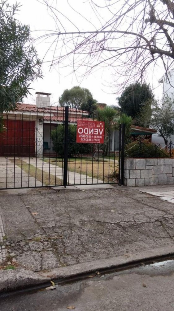 4 bedrooms House in Cordoba, Argentina No. 17279