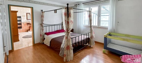 5 bedrooms House in Etais-la-Sauvin, France No. 48378 10