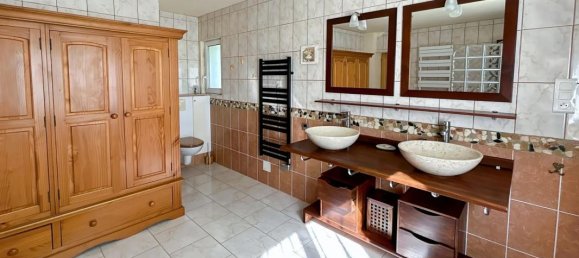 5 bedrooms House in Etais-la-Sauvin, France No. 48378 9