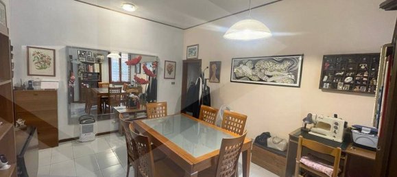 5-salle Appartement à Bologna, Italy No. 34473 4