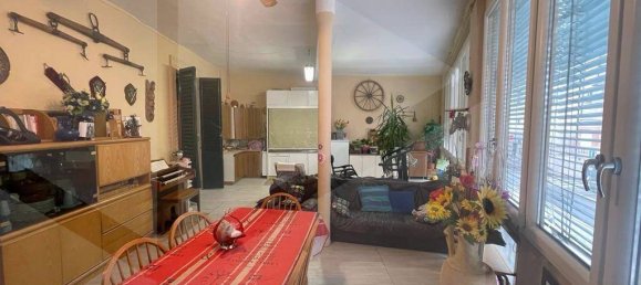 5-salle Appartement à Bologna, Italy No. 34473 9