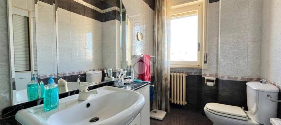 4-salle Appartement à Gallipoli, Italy No. 9466 9