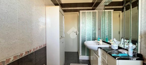 4-salle Appartement à Gallipoli, Italy No. 9466 8