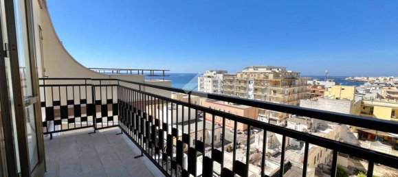 4-salle Appartement à Gallipoli, Italy No. 9466 33