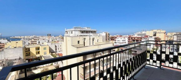 4-salle Appartement à Gallipoli, Italy No. 9466 61