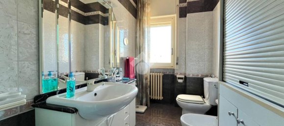 4-salle Appartement à Gallipoli, Italy No. 9466 7