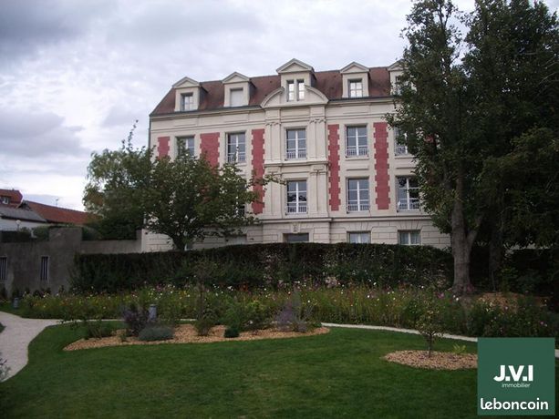 2 Schlafzimmer Wohnung in Montmorency, France, Nr. 301138