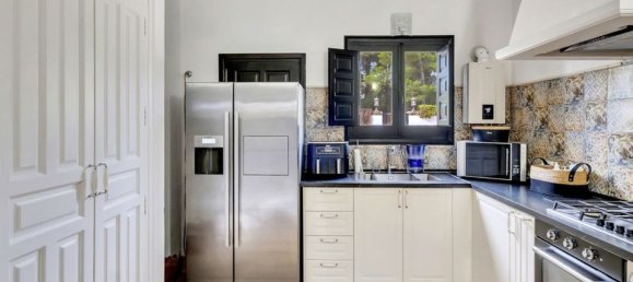 6 غرف نوم فيلا في Alicante, Spain رقم 170302 2