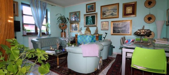 Вилла с 3 спальнями в Монтичелло д’Альба, Италия № 222463 10