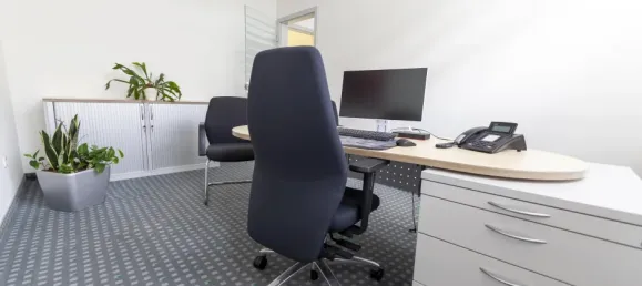 Здание с 30 комнатами в Херфорд, Германия № 150215 72