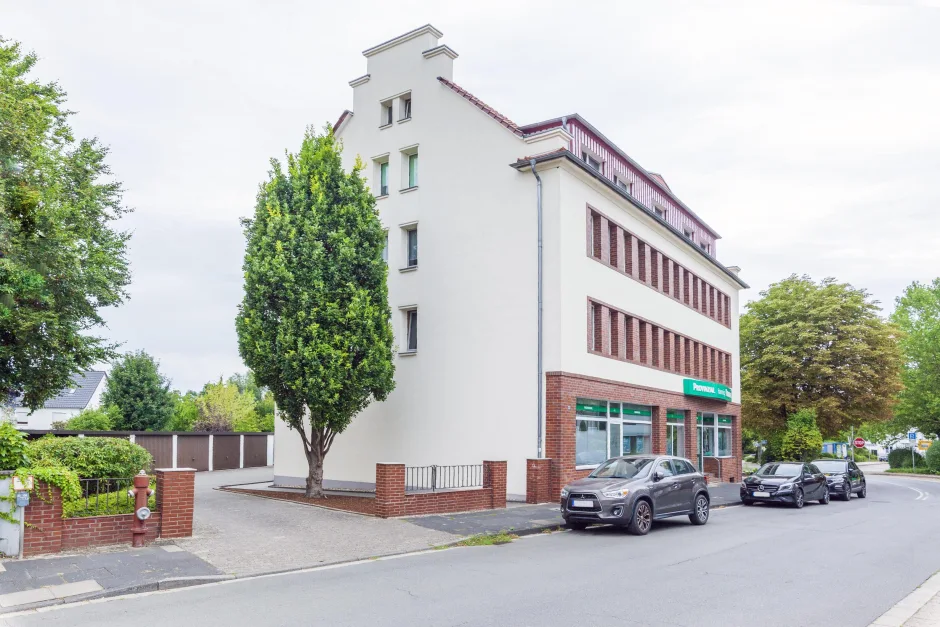 Здание с 30 комнатами в Херфорд, Германия № 150215