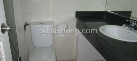 3 bedrooms Apartment in Tay Ho, Vietnam No. 6147 2