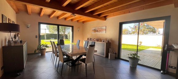 5 bedrooms House in Chartres, France No. 210789 11