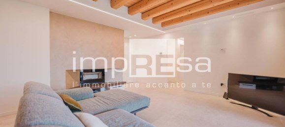 3 bedrooms Villa in Ponzano Veneto, Italy No. 159468 9