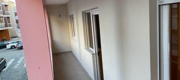 Apartamento de 3 dormitorios en Porto, Portugal No. 51863 23