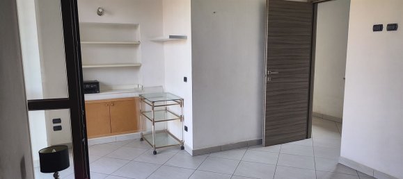 Casa de 8 dormitorios en San Vittore Olona, Italy No. 360725 20