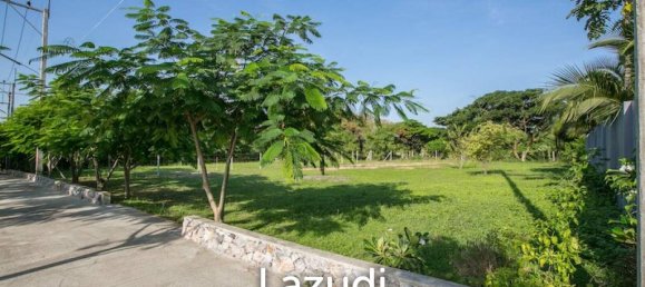  Commercial property in Hua Hin, Thailand No. 16763 3