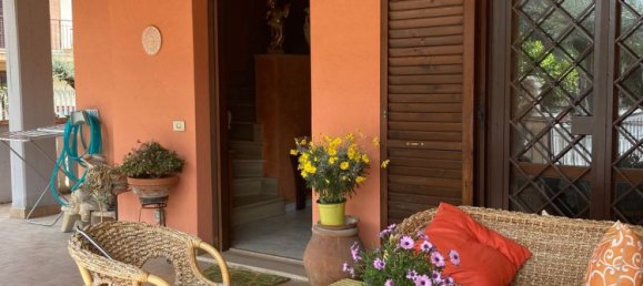 Casa de 8 habitaciónes en Mentana, Italy No. 238380 4