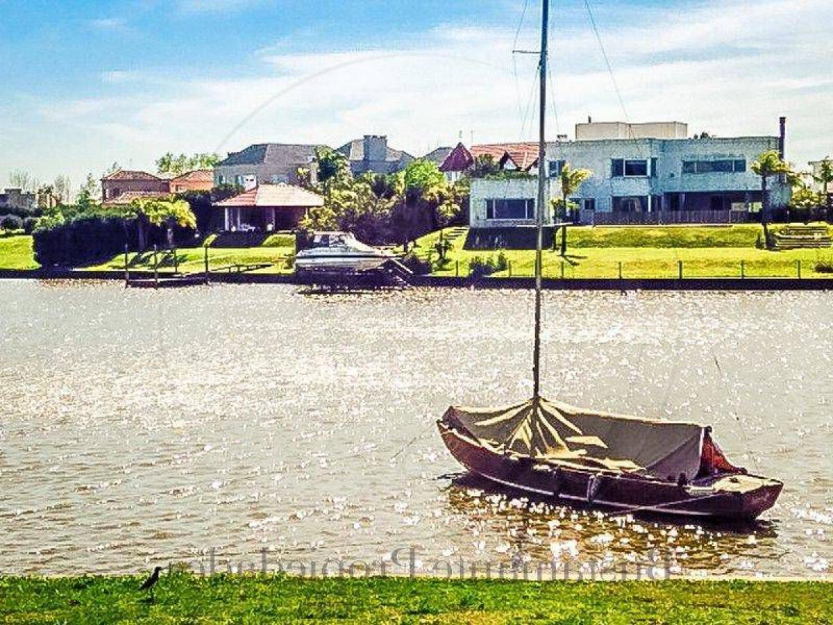  Land in Tigre, Argentina No. 119856