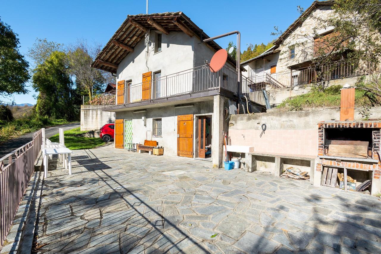 Casa de 3 divisões em Brossasco, Italy N.º 137251