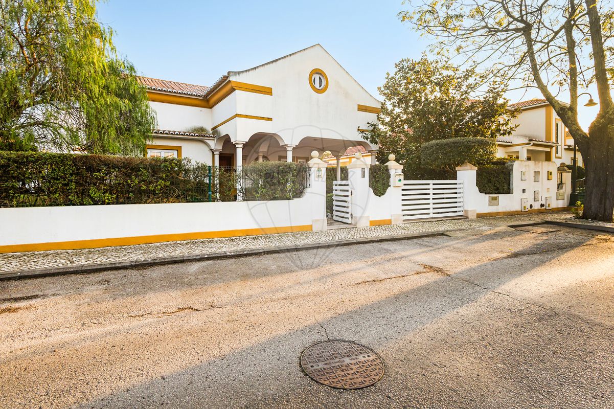 5 غرف نوم منزل في Setubal, Portugal رقم 24963