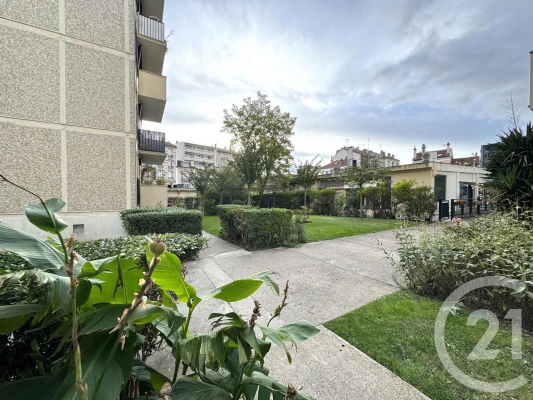 2 Schlafzimmer Wohnung in Fontenay-sous-Bois, France, Nr. 163814