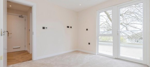 1 bedroom Apartment in Bushey, United Kingdom No. 6239 8
