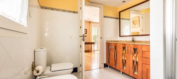 6 غرف نوم منزل في Marbella, Spain رقم 151900 8