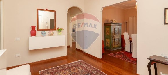 5-salle Penthouse à Padua, Italy No. 282450 2