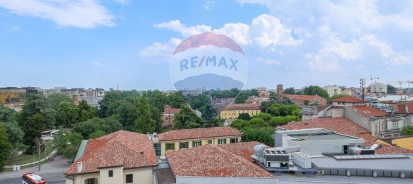 5-salle Penthouse à Padua, Italy No. 282450 34