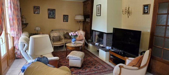 6 bedrooms House in Jargeau, France No. 275814 12