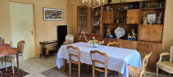 6 bedrooms House in Jargeau, France No. 275814 2